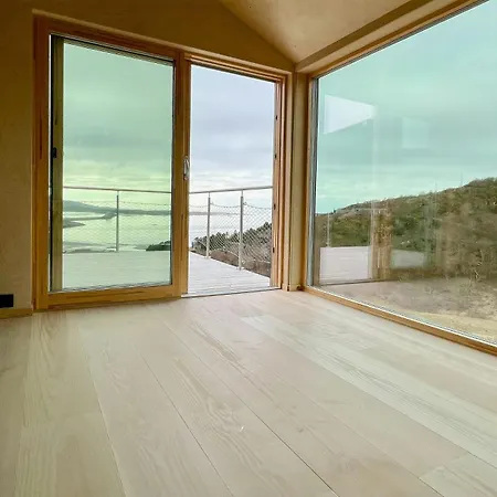 Architect Drawn With Sea View At Stokkoy Tatil Evi