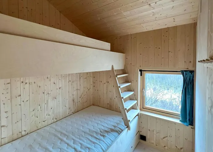 Feriehus Architect Drawn With Sea View At Stokkoy Hosen